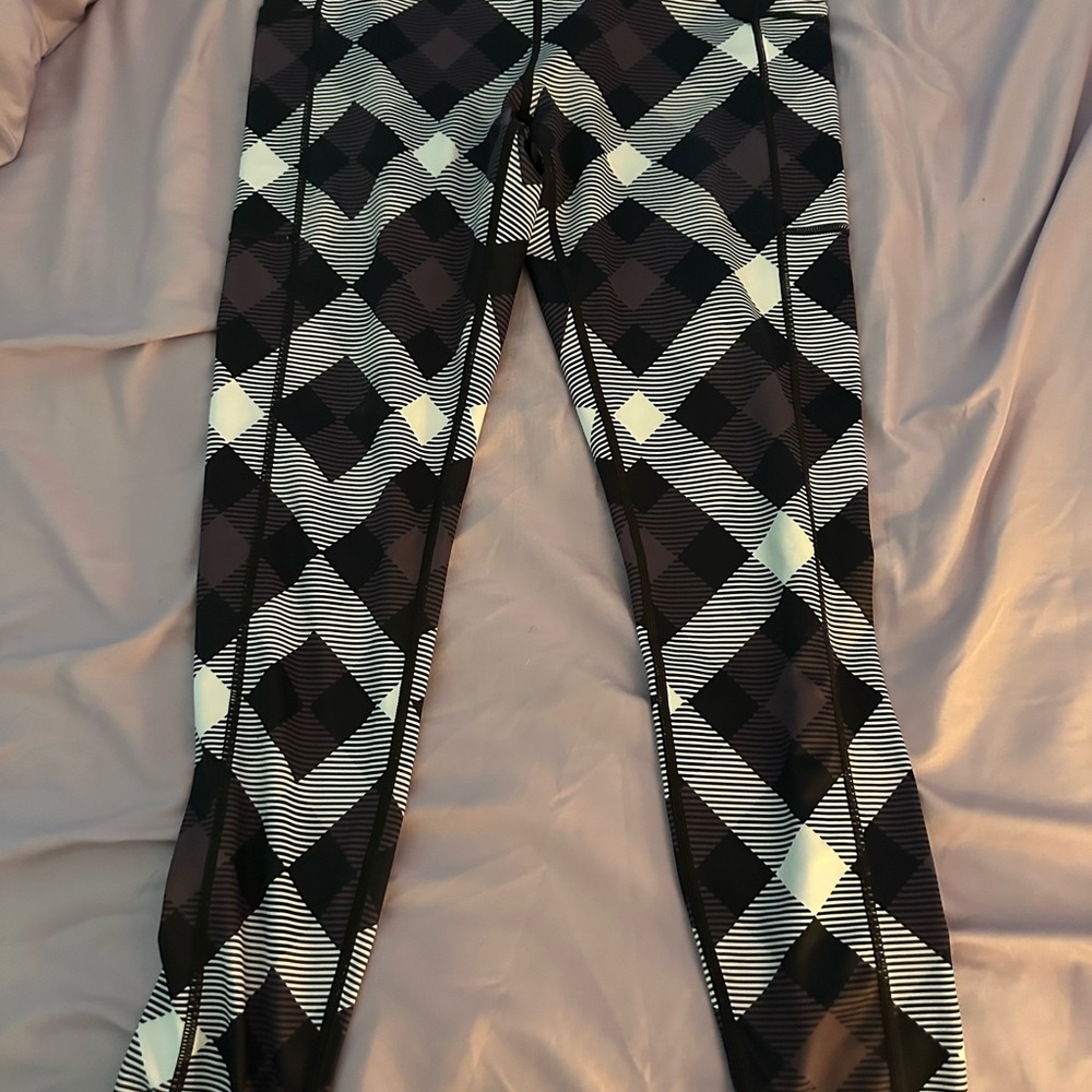 Constantly Varied Gear Black and White Geometric Leggings
